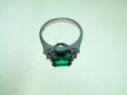 Anello con smeraldo e brillanti